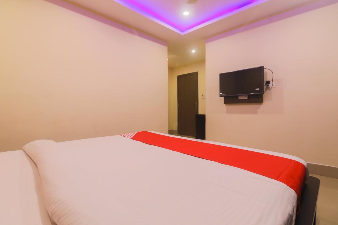 Oyo 27619 Hotel Blue Bird Annexe Nowgong ภายนอก รูปภาพ