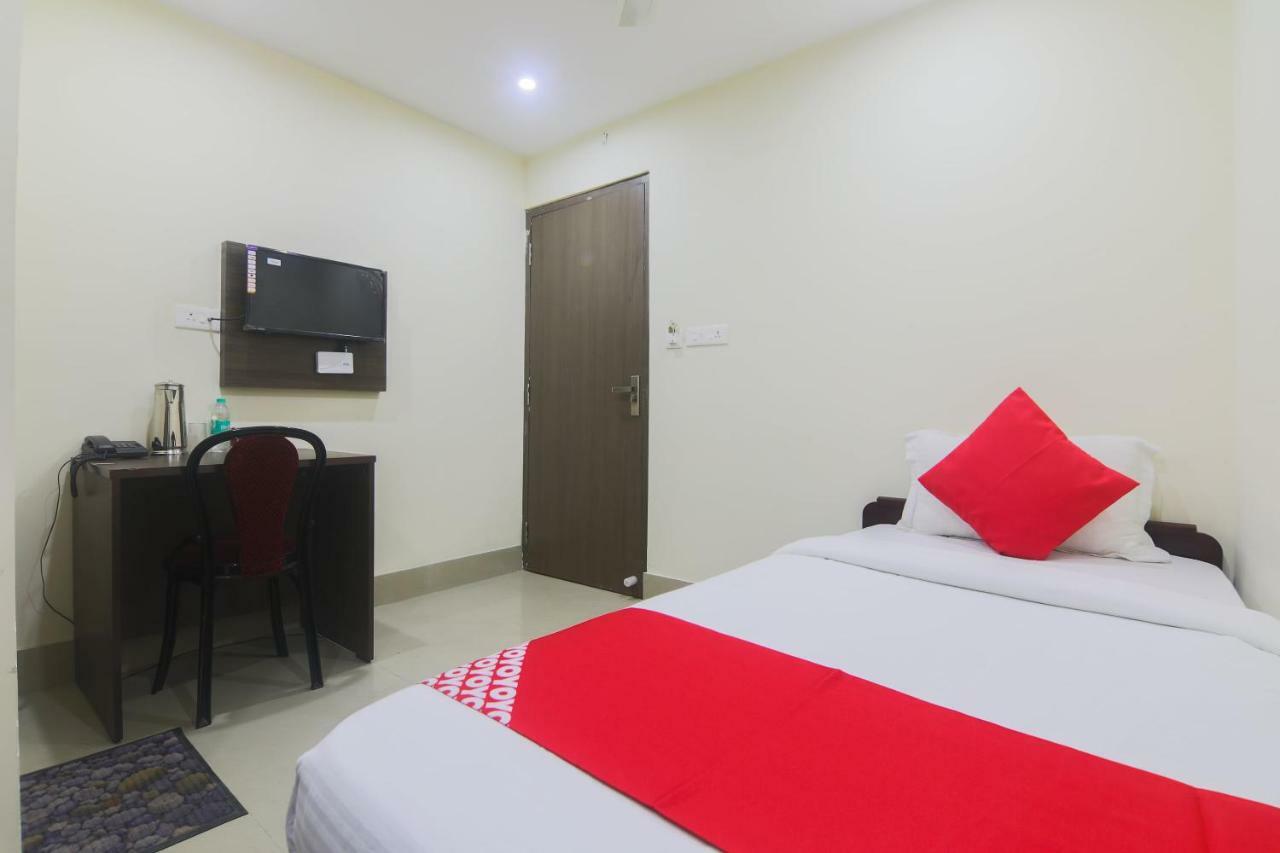 Oyo 27619 Hotel Blue Bird Annexe Nowgong ภายนอก รูปภาพ