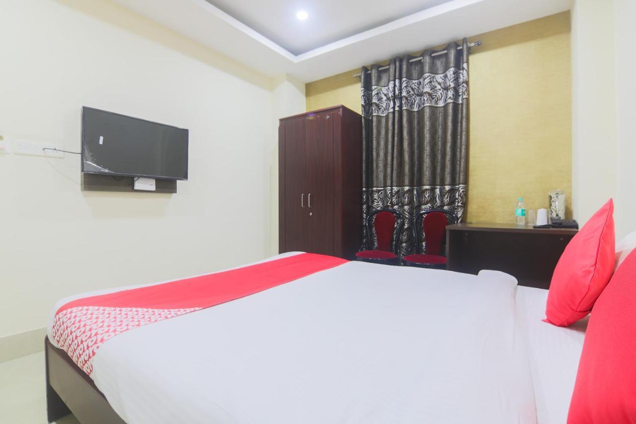 Oyo 27619 Hotel Blue Bird Annexe Nowgong ภายนอก รูปภาพ